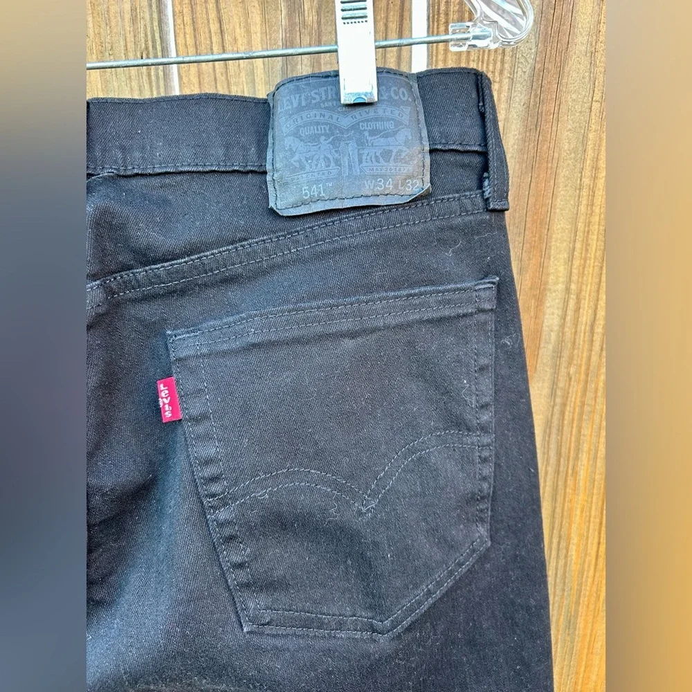 Levi’s 541 Black Jeans size 34/32 Waterless